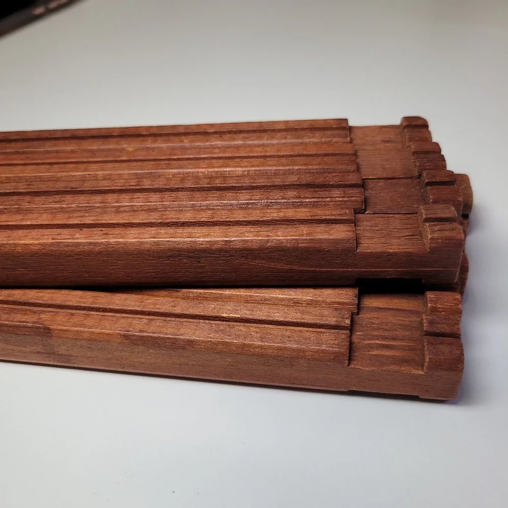 Vintage Square Wooden Building Logs 10.5 Inch Notch and Groove Red Brown‎ 10pc